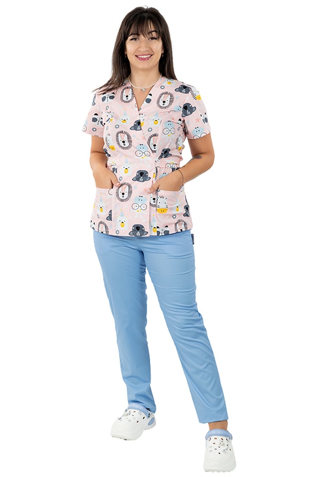 Costum medical kimono Lion, cu bluza cu imprimeu  si pantaloni cu elastic