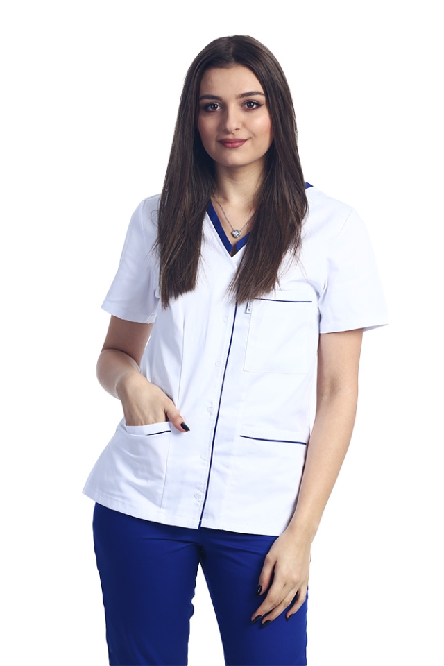 Costum medical cu elastan format din bluza alb cu paspol albastru si pantaloni albastri cu elastic
