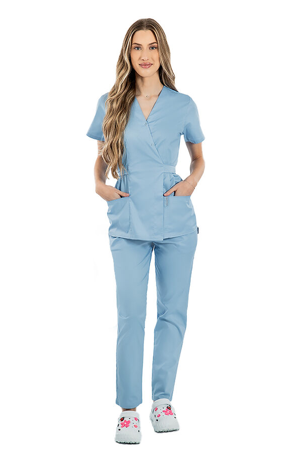 Costum Medical Dama Tip Kimono Bleu – Seninatate in Orice Cabinet