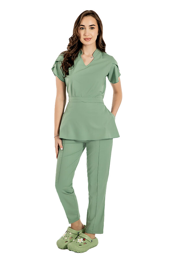 Costum medical stretch Alina, culoare olive, bluza cu cordon si pantaloni cu snur si elastic